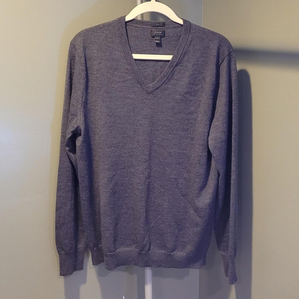 J.Crew Men's 100% Merino Wool V-neck Sweater, Size L,‎ Gray